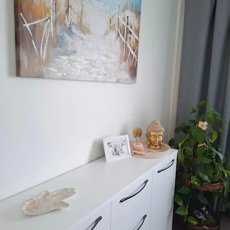 Sobra Haapsalu Laehistel Kaunis Looduses Apartment Nomme (Saaremaa)